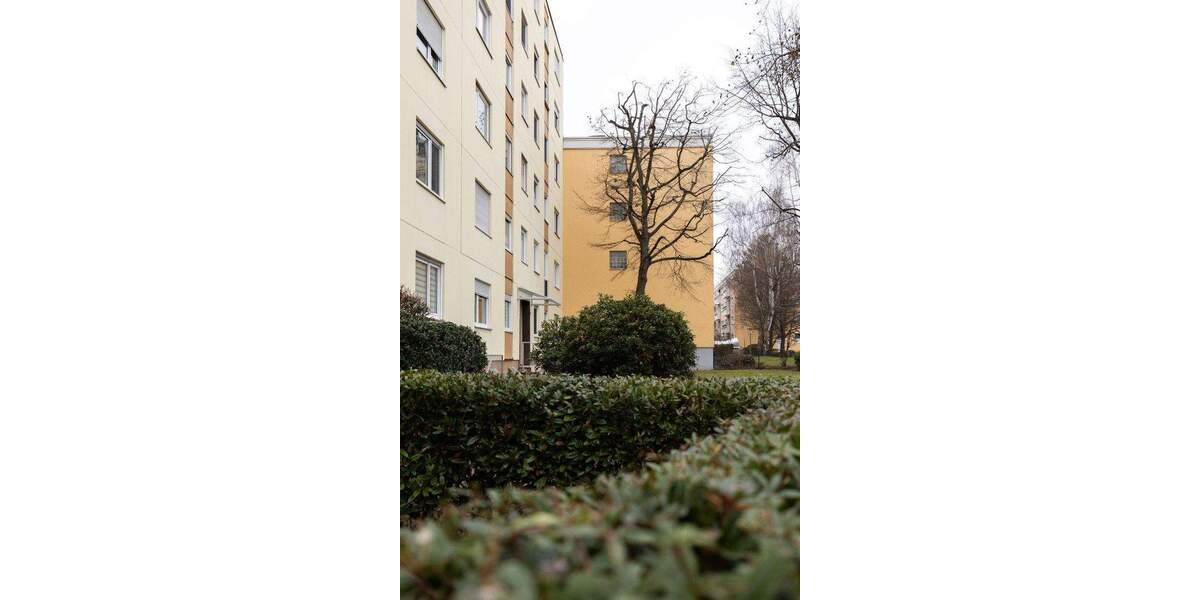 Etagenwohnung Nürnberg Röthenbach b Schweinau - 3 Zimmer, 84 m&sup2;, 330.000&euro; | Angebot:25724159