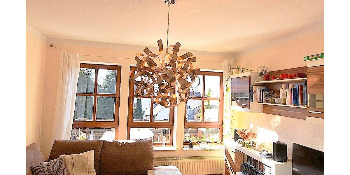 Etagenwohnung Roth - 3 Zimmer, 100 m&sup2;, 950&euro; | Angebot:26733333