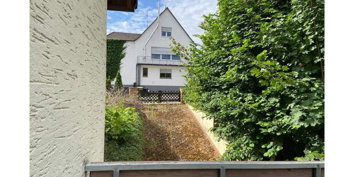 Mehrfamilienhaus, Wohnhaus Cadolzburg - 5 Zimmer, 110 m&sup2;, 385.000&euro; | Angebot:25211191