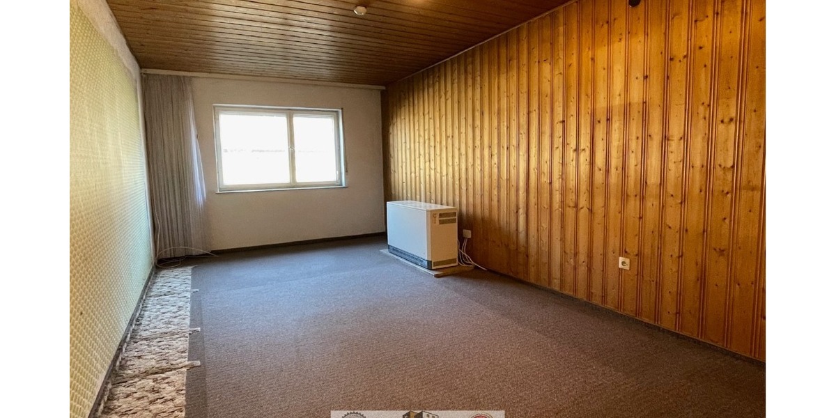 Großes Haus mit Scheune, Garage, Schuppen, Garten, sofort frei. Für Handwerker, Bastler, Sparfüchse - Bauernhaus, Landhaus Eckental Frohnhof | Angebot:25364269