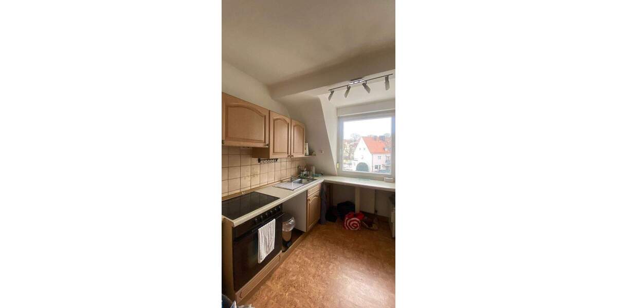 Erlenstegen ! Helle gepflegte 2,5-Zi.DG-Whg.,53 m², Holzdielenböden, Gartenmitbenutzung, 3.OG ohne Aufzug 2 zimmer