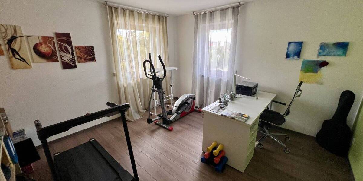 Einfamilienhaus Roth - 8 Zimmer, 237 m&sup2;, 849.000&euro; | Angebot:26627746