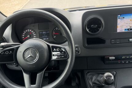 Mercedes-Benz Sprinter 166.000 km 17.990 &euro; Nürnberg 90441