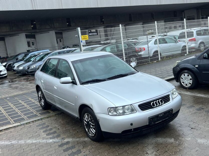 Audi A3 196.491 km 699 € Nürnberg 90439