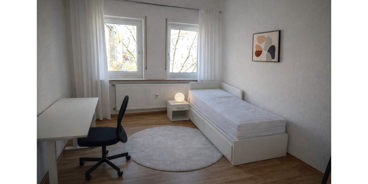 WG-geeignete 3-Zi Whg. (84m2) mit Einbauküche in der Nbg Südstadt 3 zimmer