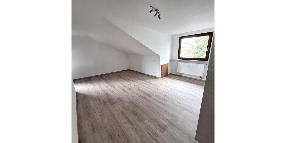 Etagenwohnung Allersberg Eismannsdorf - 3 Zimmer, 100 m&sup2;, 960&euro; | Angebot:25918691
