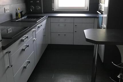 2 Zimmer Wohnung zu vermieten -ZENTRALE LAGE in Lauf zimmer