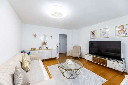 Wohnung Fürth Altstadt - 3 Zimmer, 75 m&sup2;, 275.000&euro; | Angebot:27237176