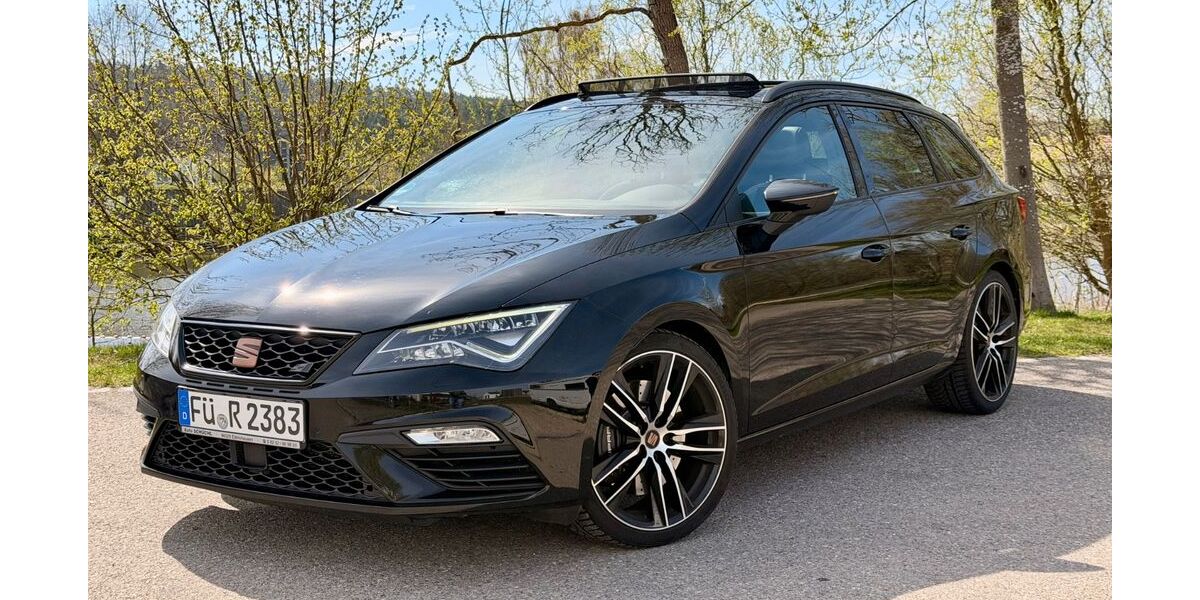 Seat Leon 82.700 km 21.900 &euro; Abenberg 91183