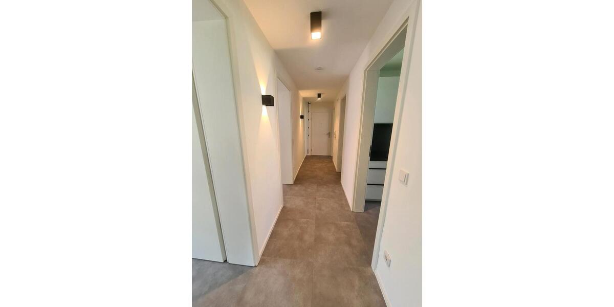 Hochparterre Feucht - 3 Zimmer, 78 m&sup2;, 1.180&euro; | Angebot:25755021