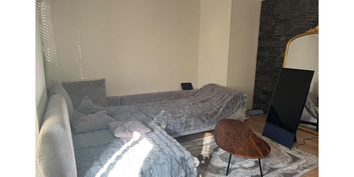 Etagenwohnung Nürnberg Gleißhammer - 3 Zimmer, 84 m&sup2;, 1.350&euro; | Angebot:27570690