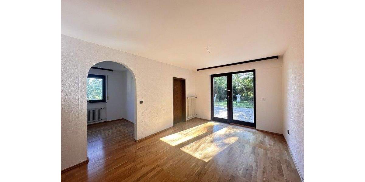 Wohnen mit WOW-Effekt - Freistehendes Architektenhaus mit Platz, Potenzial u.v.m. in Behringersdorf 5 zimmer