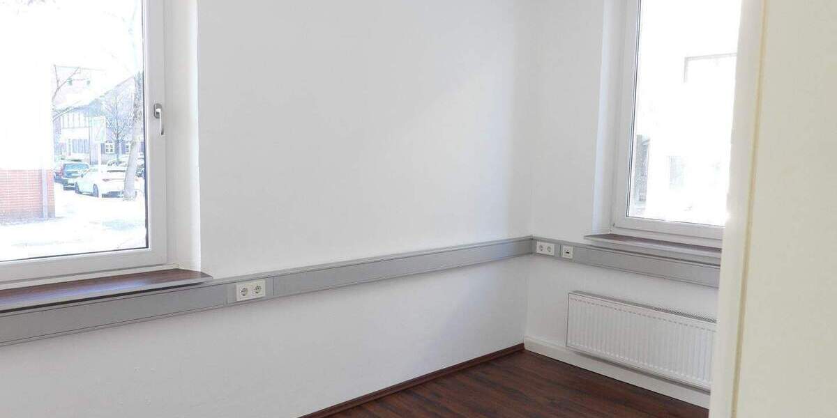 Gewerbeobjekt Nürnberg St Peter - 4 Zimmer, 100 m&sup2;, 1.200&euro; | Angebot:25566600