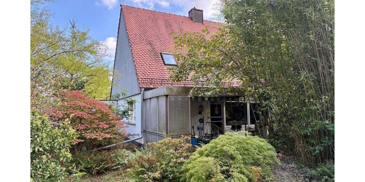 Ruhiges Wohnen in gewachsener Wohngegend...Wohnen u. Arbeiten in ER-Tennenlohe 7 zimmer