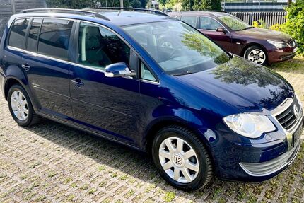 VW Touran 149.000 km 8.900 &euro; Nürnberg 90443