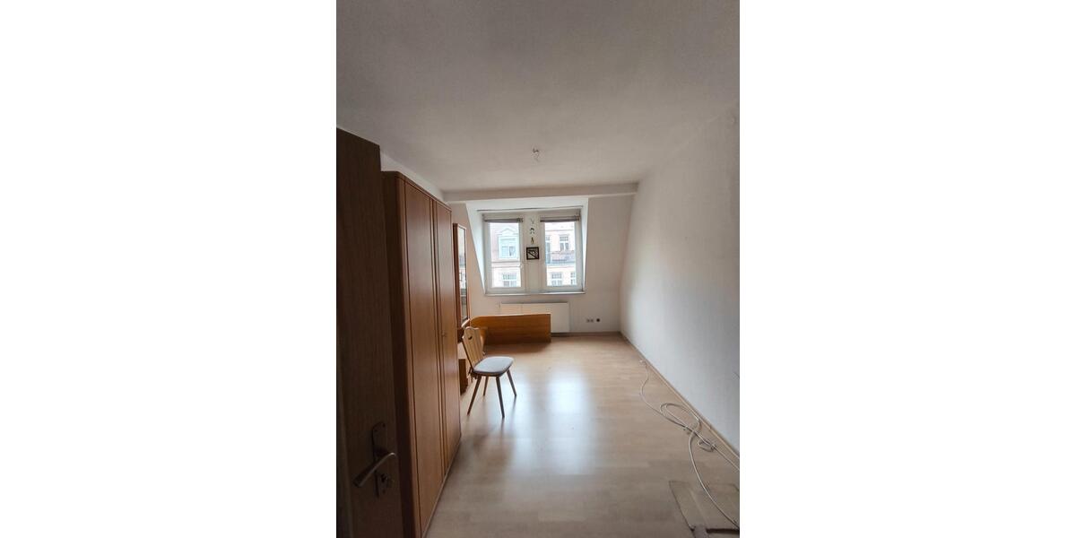 Etagenwohnung Nürnberg Sankt Leonhard - 3 Zimmer, 78 m&sup2;, 240.000&euro; | Angebot:26193046