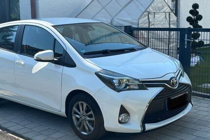 Toyota Yaris 99.300 km 8.500 &euro; Eckental 90542