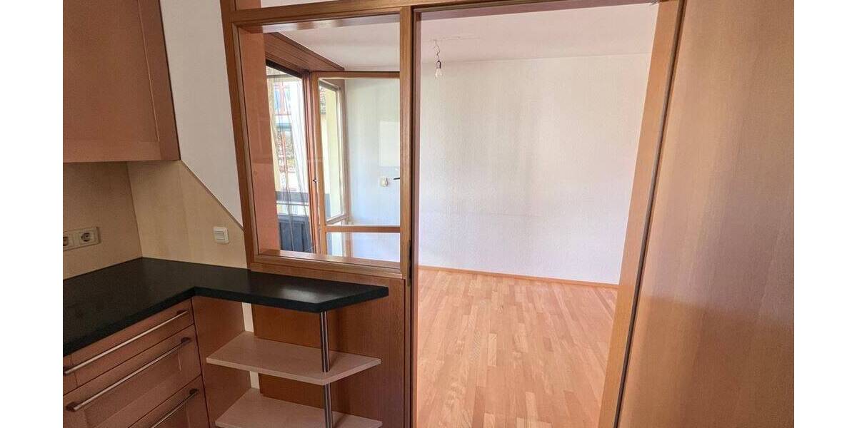 Etagenwohnung Nürnberg Fischbach - 3 Zimmer, 100 m&sup2;, 1.150&euro; | Angebot:26201885