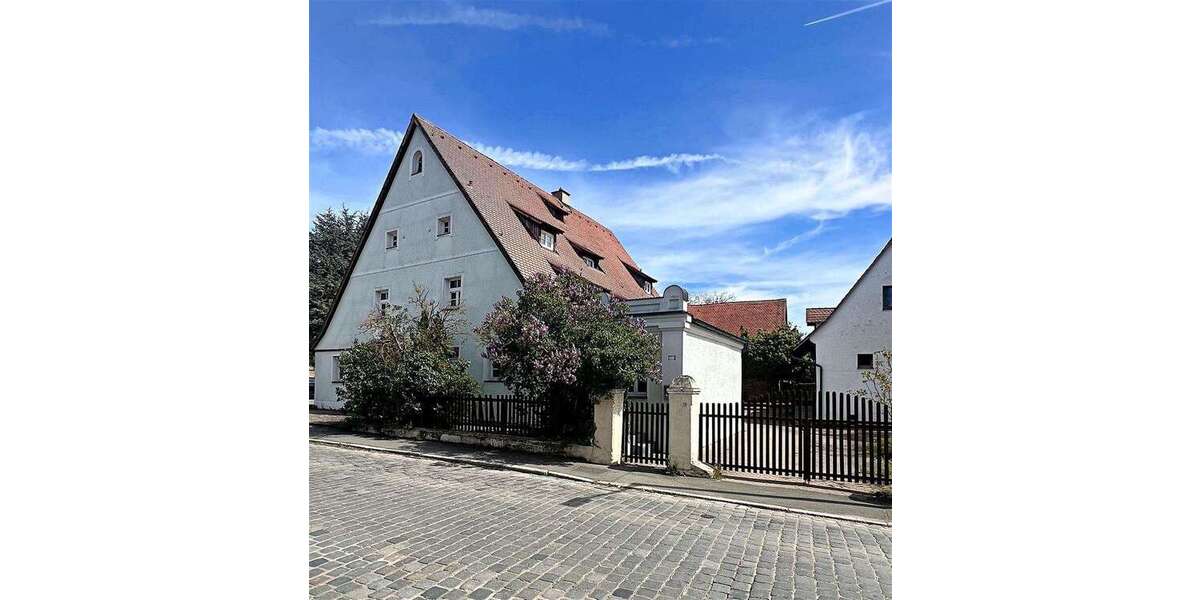 Einfamilienhaus Nürnberg Almoshof - 9 Zimmer, 308 m&sup2;, 699.000&euro; | Angebot:26341613