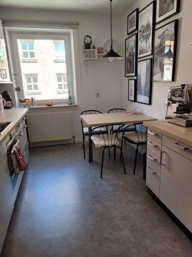 Provisionsfrei! Bereits freie & freundliche 2-Zimmer-Wohnung im 1.Stock in charmantem Mehrfamilienhaus am Wöhrder See