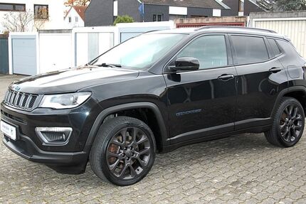 Jeep Compass 157.800 km 15.680 &euro; Feucht 90537