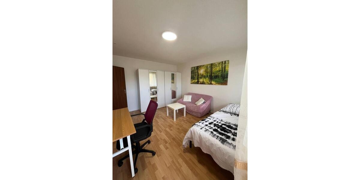 Helle, Möbliert, ruhig, zentral, am Wald, mit 2 Terrassen 2 zimmer