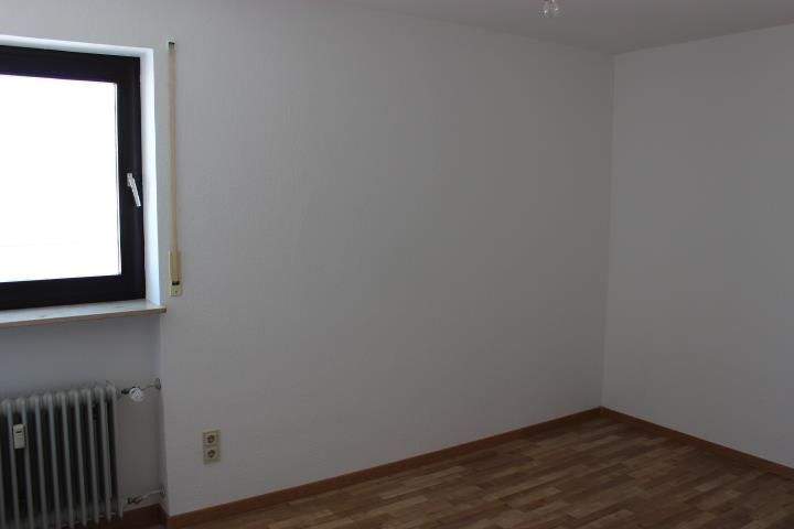 Etagenwohnung Nürnberg Katzwang - 3 Zimmer, 79 m&sup2;, 750&euro; | Angebot:25073791