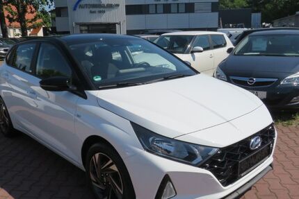 Hyundai i20 8.573 km 15.990 &euro; Nürnberg 90431