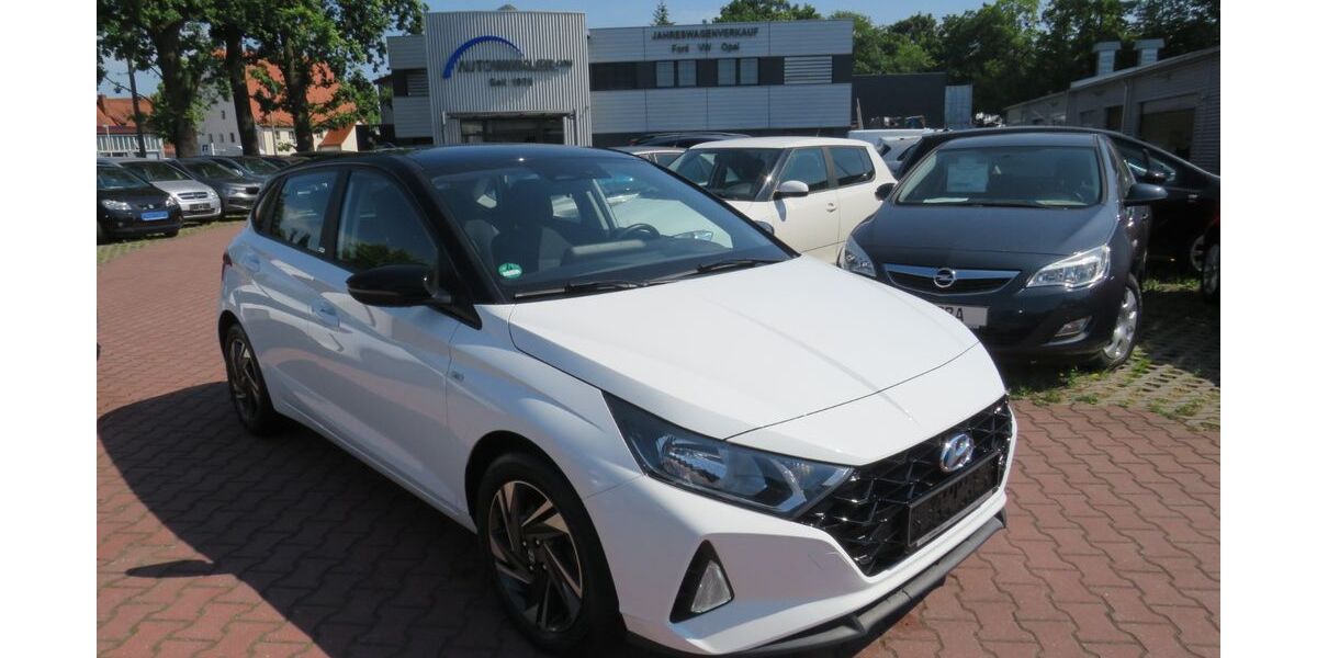 Hyundai i20 8.573 km 15.990 &euro; Nürnberg 90431