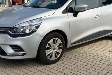 Renault Clio 81.900 km 7.950 &euro; Fürth 90763