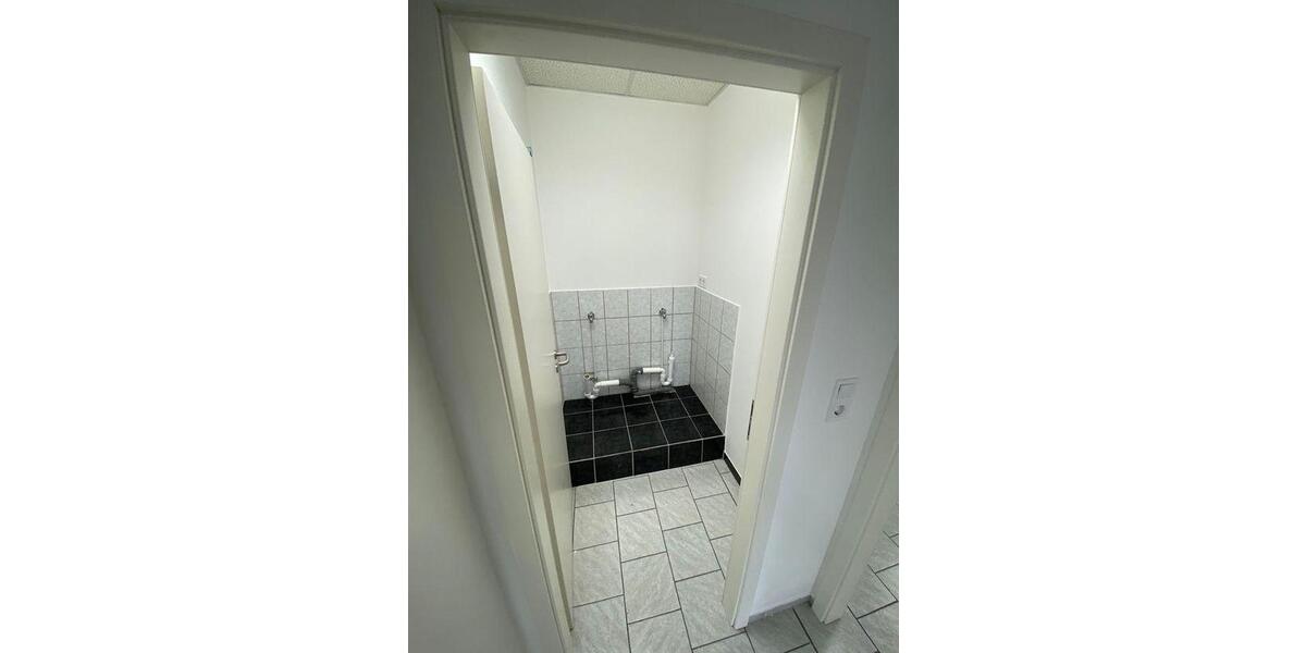 Helle Bürofläche (88 m²) in Fürth – 2 große Büros, Teeküche, Top-Anbindung, provisionsfrei zimmer