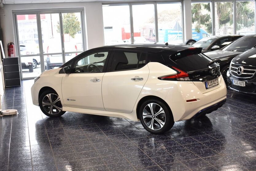 Nissan Leaf 54.786 km 13.370 € Nürnberg 90431