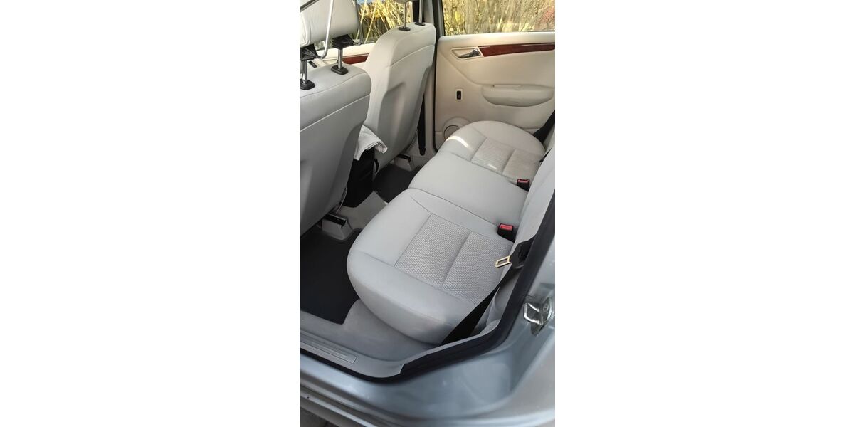 Mercedes-Benz A 200 169.800 km 5.500 &euro; Petersaurach 91580
