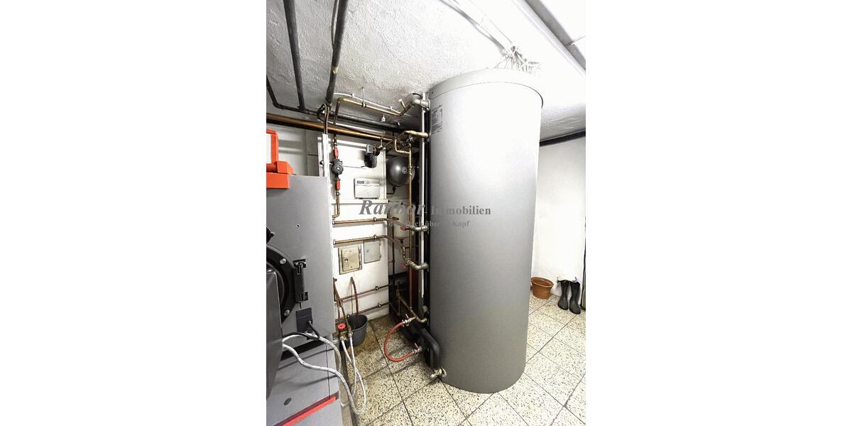 Sehr großzügiges und gepflegtes Einfamilienhaus mit Einliegerwohnung und Doppelgarage in Roth OT - Bungalow Roth Pfaffenhofen | Angebot:25634482