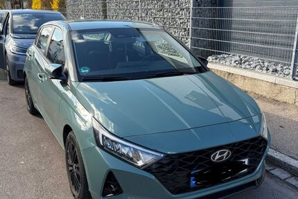 Hyundai i20 14.180 km 15.999 &euro; Nürnberg 90455