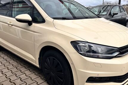 VW Touran 440.874 km 5.699 &euro; Zirndorf 90513