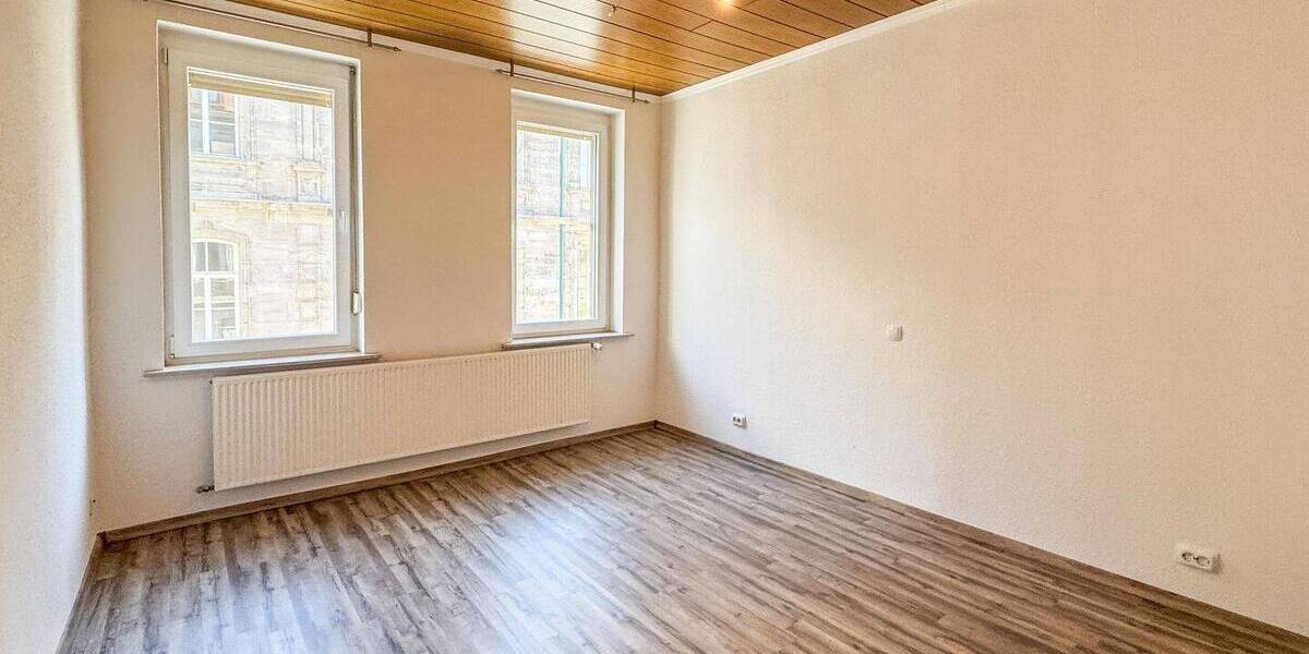 Etagenwohnung Fürth Innenstadt - 4 Zimmer, 120 m&sup2;, 349.900&euro; | Angebot:26143350