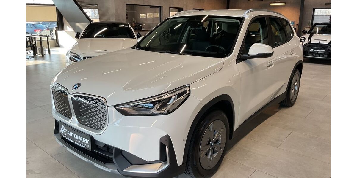 BMW iX1 13.000 km 35.480 &euro; Forchheim 91301