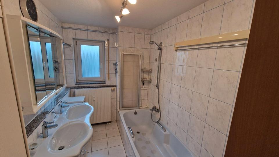 Etagenwohnung Nürnberg Gibitzenhof - 3 Zimmer, 76 m&sup2;, 1.100&euro; | Angebot:27591833