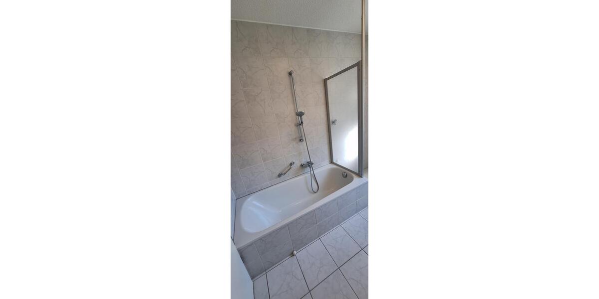 Erdgeschoßwohnung Schwabach - 2 Zimmer, 74 m&sup2;, 820&euro; | Angebot:27600829