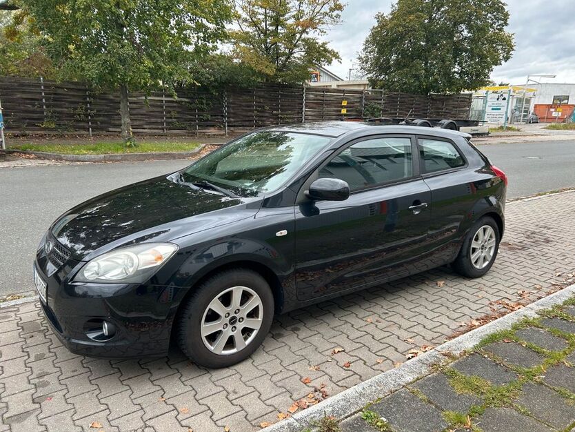 Kia ceed / Ceed 144.000 km 1.650 € Nürnberg 90451
