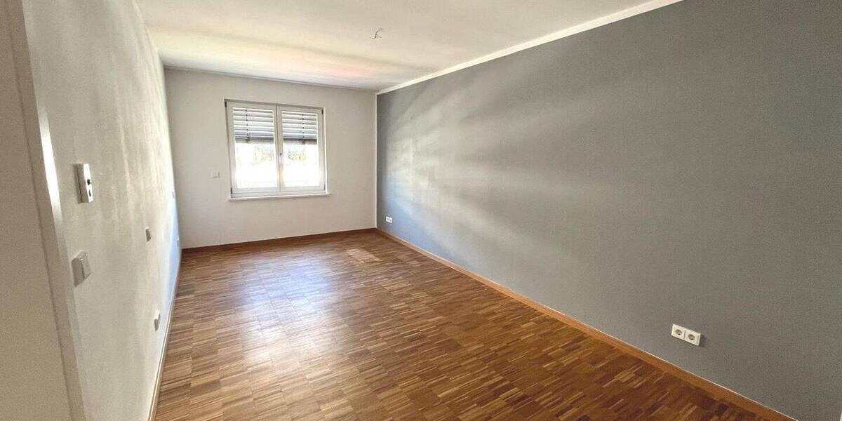 Etagenwohnung Nürnberg St Johannis - 3 Zimmer, 95 m&sup2;, 1.400&euro; | Angebot:26894502
