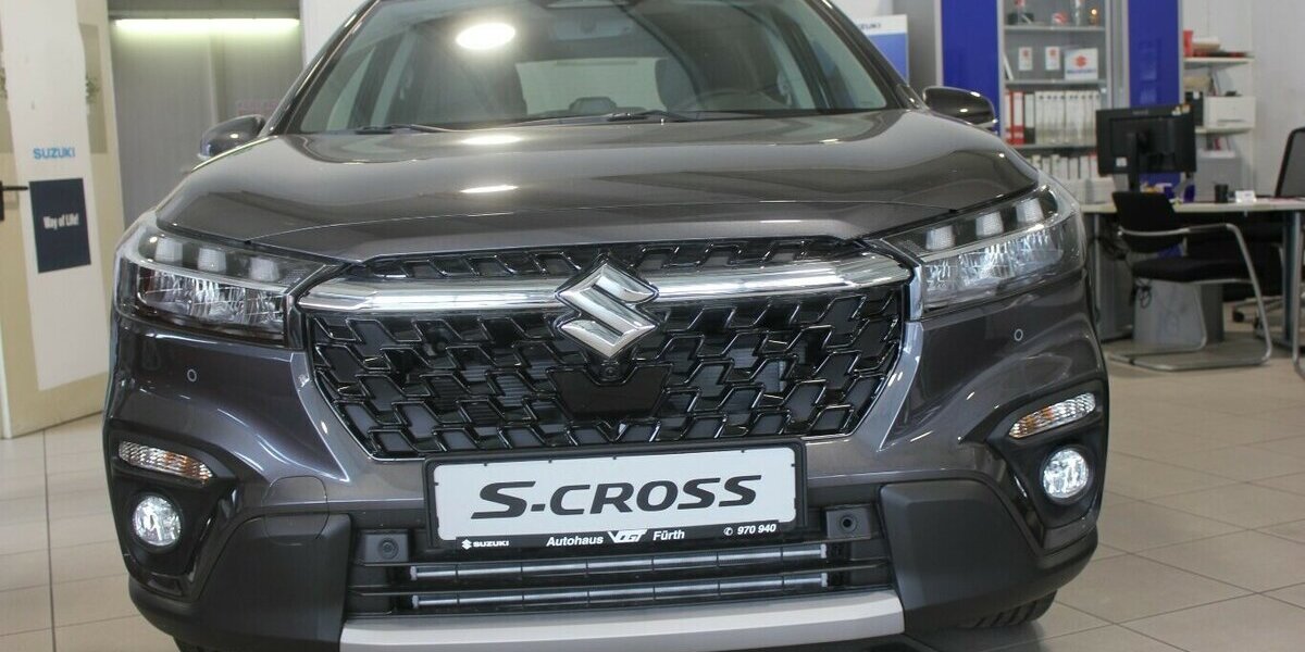 Suzuki SX4 S-Cross Comfort+ 4x4 7.500 km 28.990 &euro; Fürth 90763