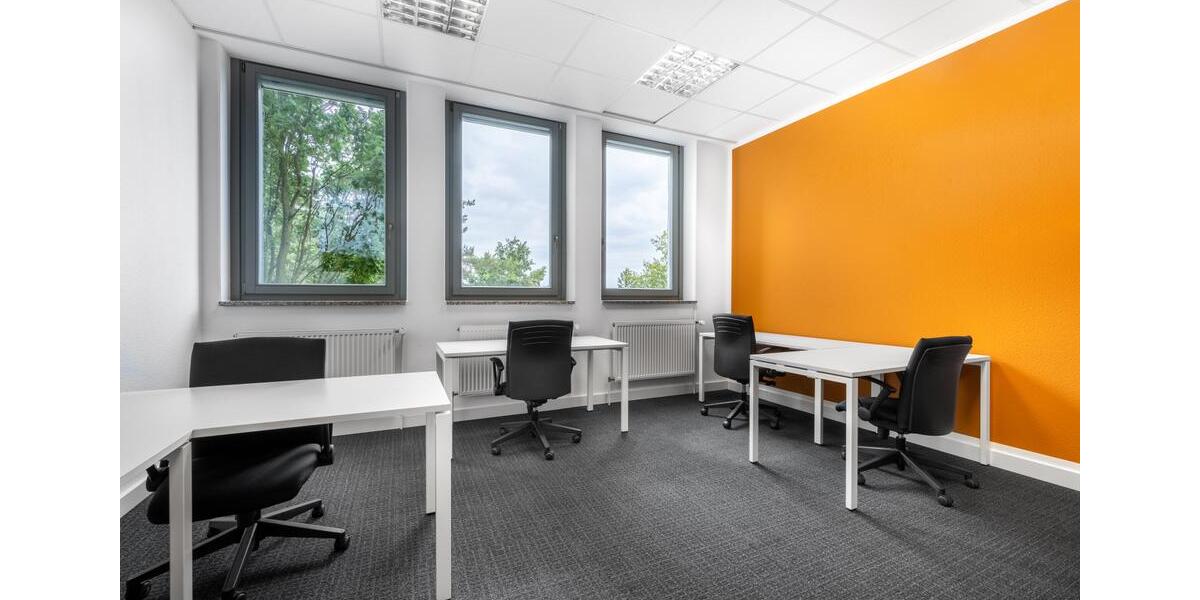 Privater Büroraum für 3 Person in Regus Südwestpark zimmer