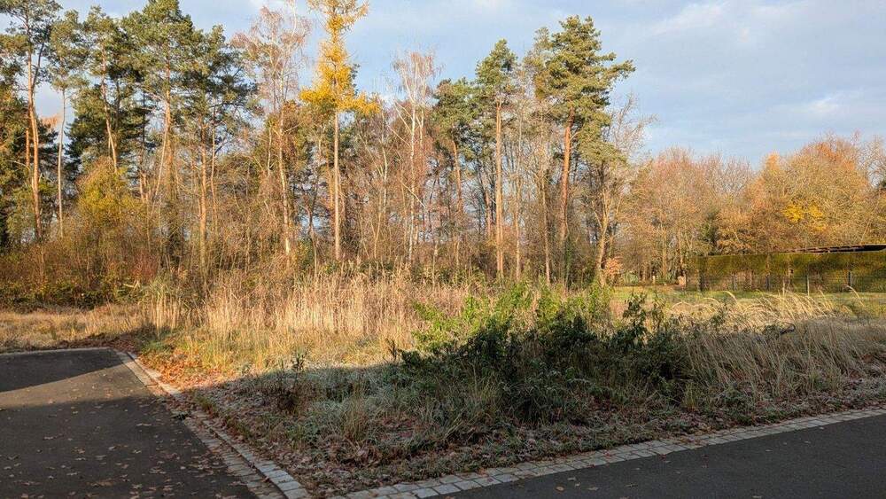 Grundstück Erlangen Erlangen-Süd - 525.000&euro; | Angebot:25681475