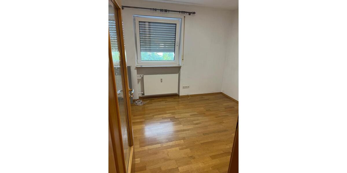 Etagenwohnung Fürth Eigenes Heim - 3 Zimmer, 90 m&sup2;, 1.200&euro; | Angebot:26688599