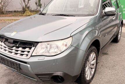 Subaru Forester 93.000 km 8.990 &euro; Fürth 90763
