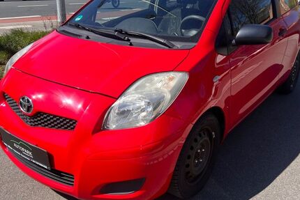 Toyota Yaris 147.000 km 1.990 &euro; Nürnberg 90449