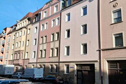 Zentrale, kernsanierte 4 Zimmer-Wohnung -Erstbezug 4 zimmer
