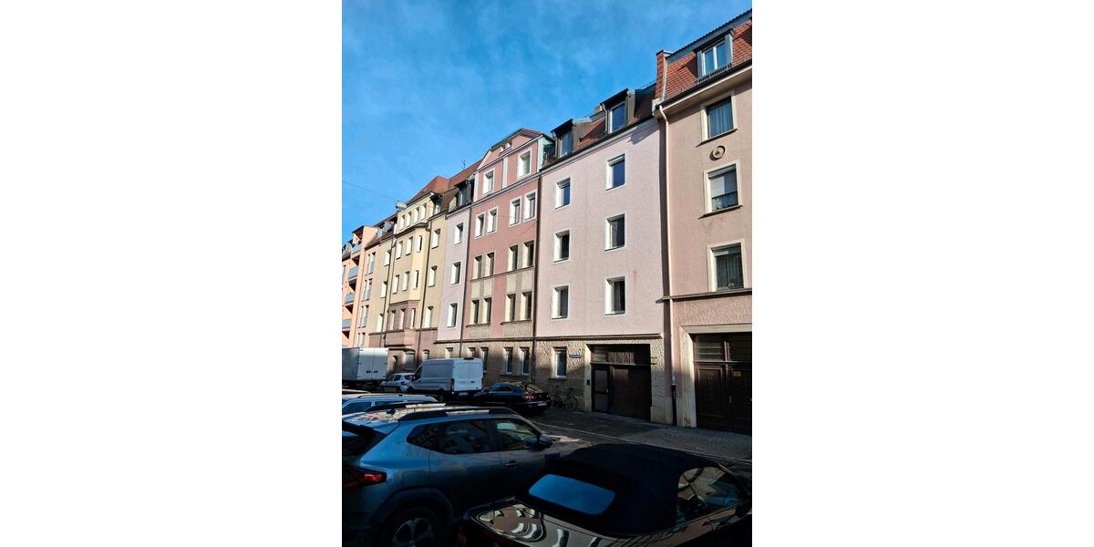 Zentrale, kernsanierte 4 Zimmer-Wohnung -Erstbezug 4 zimmer